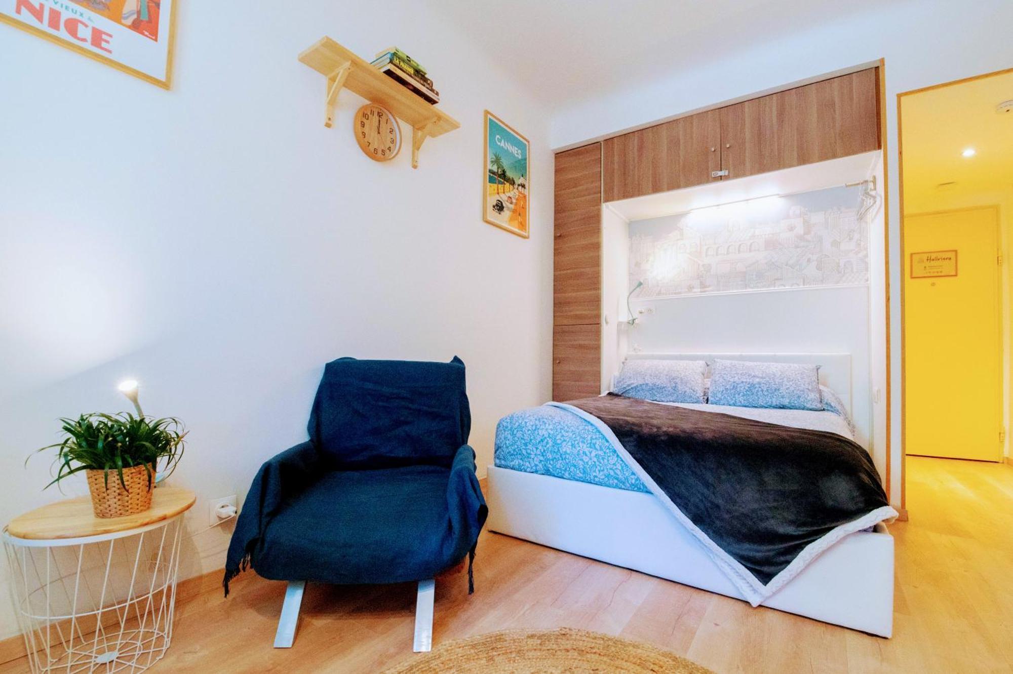 Haliviera - Golden Square, 1min From Beach Appartement